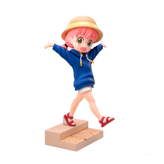 Figura LUMINASTA ANYA FORGER RESORT
