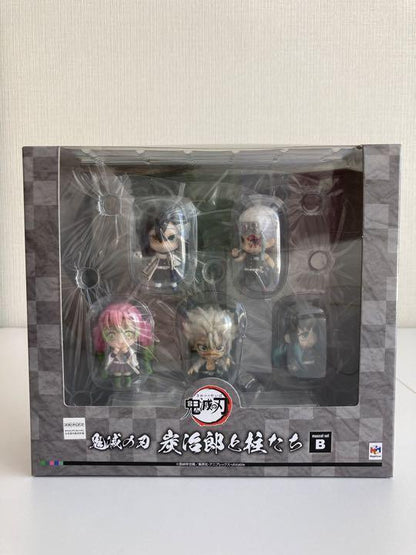 Set Figura MEGAHOUSE TANJIRO Y AMIGOS