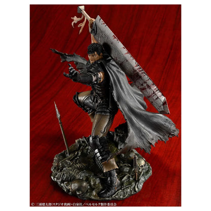 FIGURA MEDICOS -GUTS BLACK SWORDSMAN ESCALA 1/7